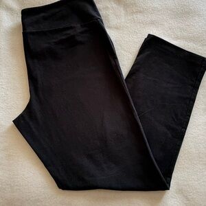 Women with Control Solid Black Straight Leg Pants